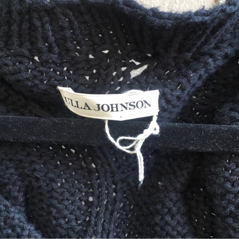 BLACK OVERSIZED SWEATER - ULLA